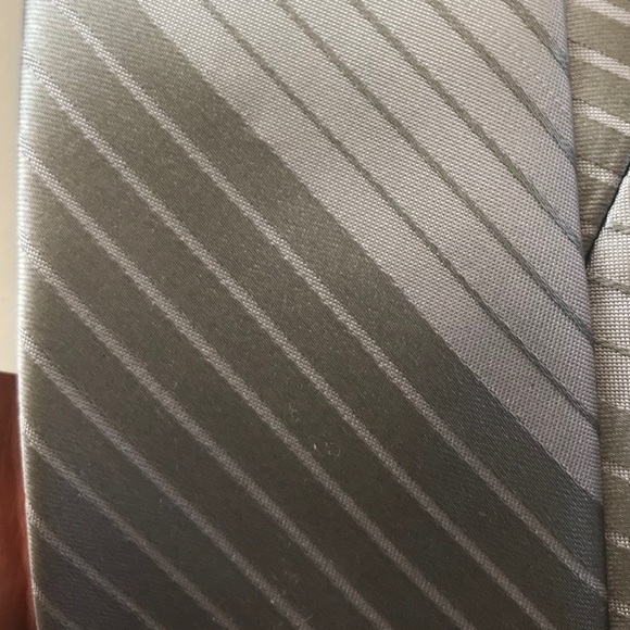 Perry Ellis Slim Tie - Picture 4 of 4